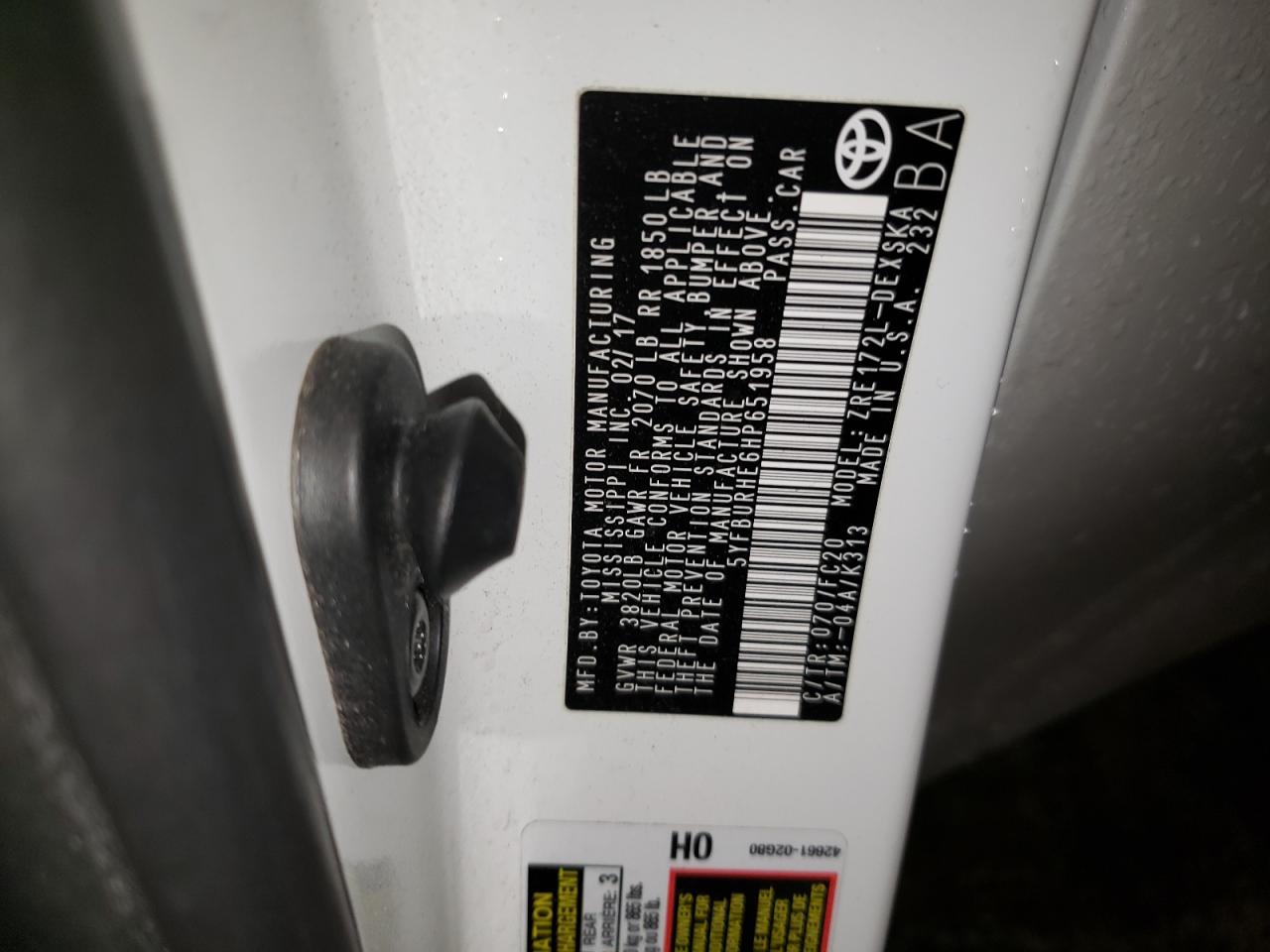 Photo 10 from auction – 2017 TOYOTA COROLLA L with VIN 5YFBURHE6HP651958