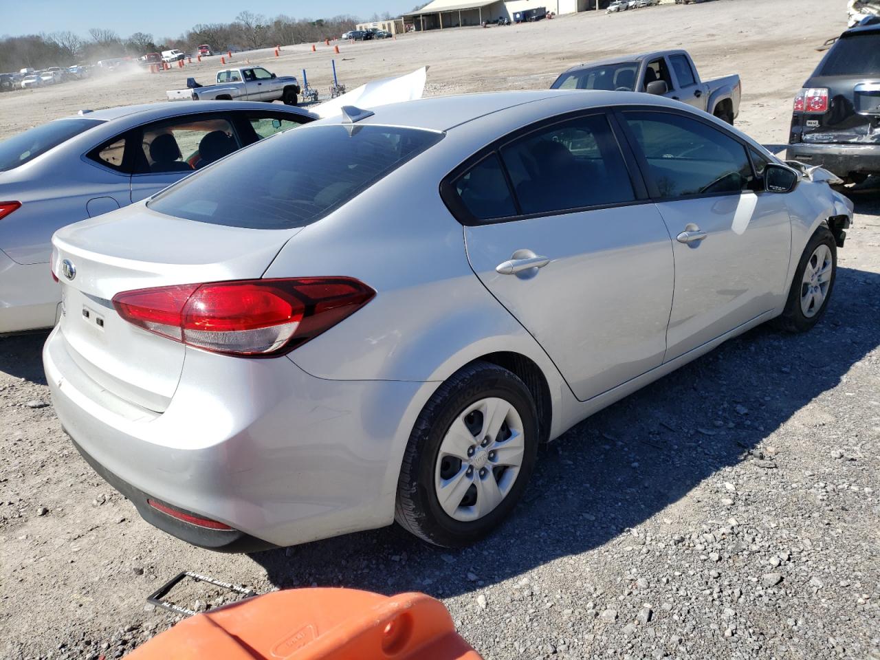 Photo 4 from auction – 2017 KIA FORTE LX with VIN 3KPFL4A73HE101024