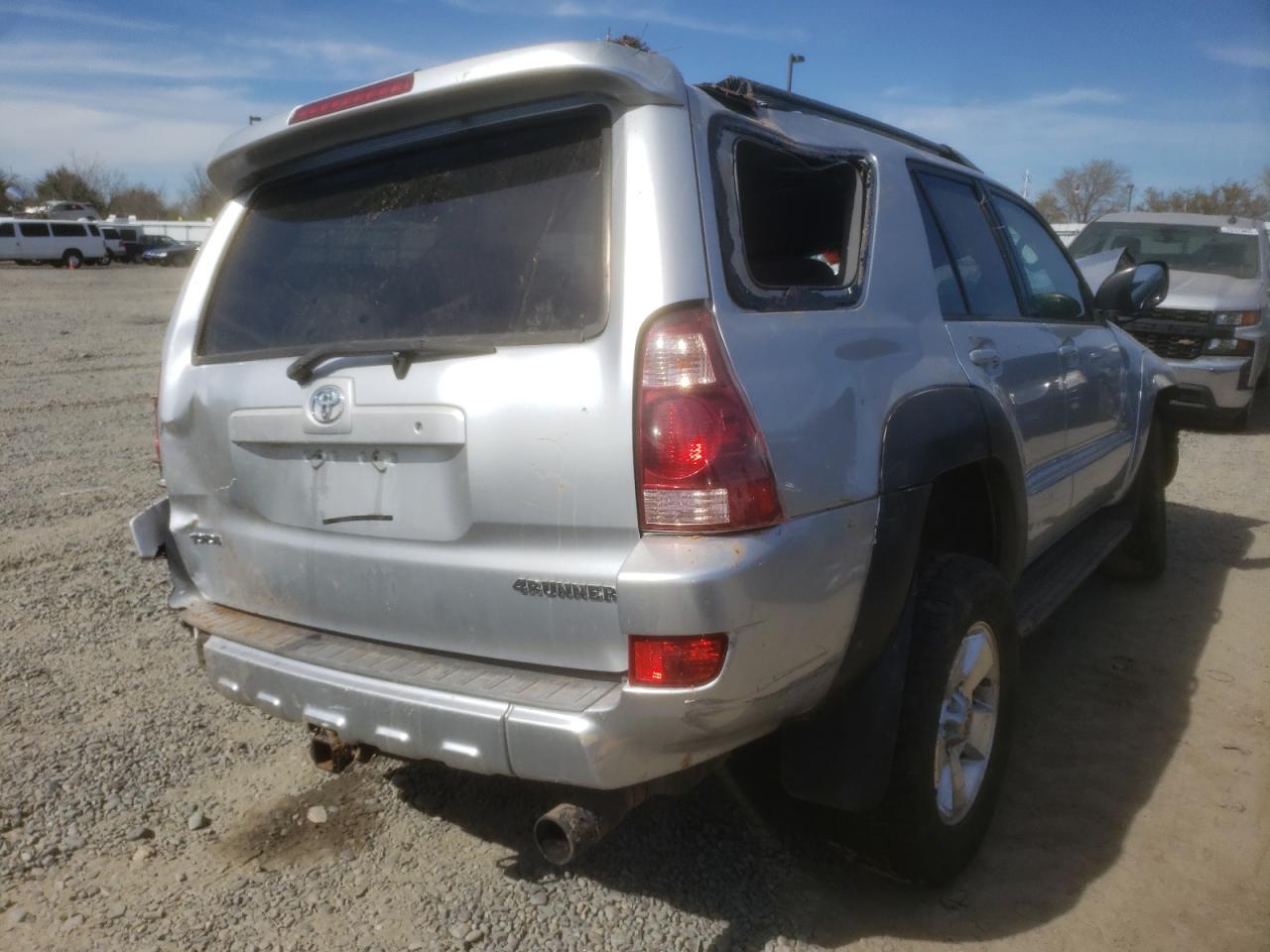 Photo 4 from auction – 2004 TOYOTA 4RUNNER SR with VIN JTEBU14RX48017838