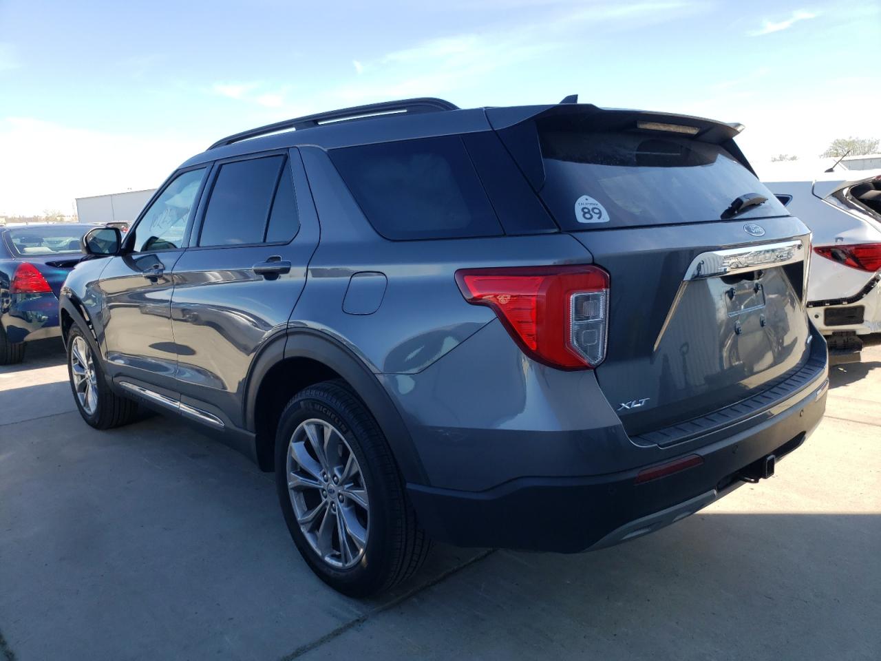 Photo 3 from auction – 2021 FORD EXPLORER X with VIN 1FMSK8DH2MGB96324