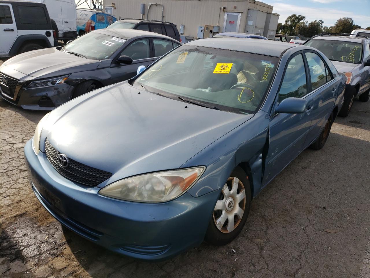 Photo 2 from auction – 2004 TOYOTA CAMRY LE with VIN 4T1BE32K64U903628