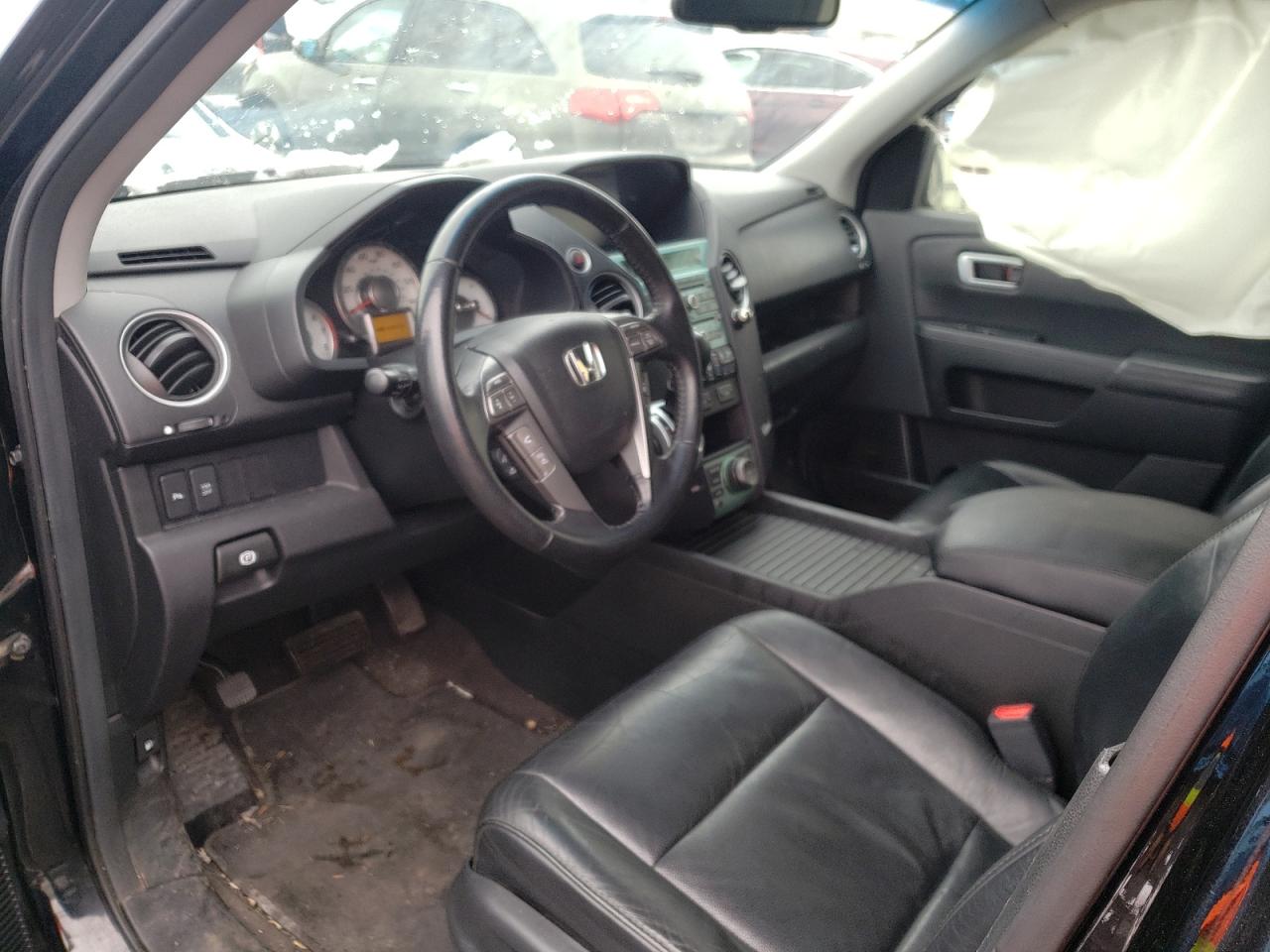 Photo 5 from auction – 2010 HONDA PILOT TOUR with VIN 5FNYF4H9XAB013420