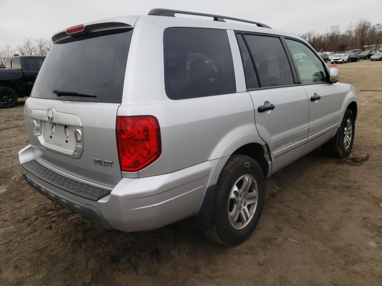 Zdjęcie 4 z aukcji – 2005 HONDA PILOT EXL z VIN 5FNYF18575B020746