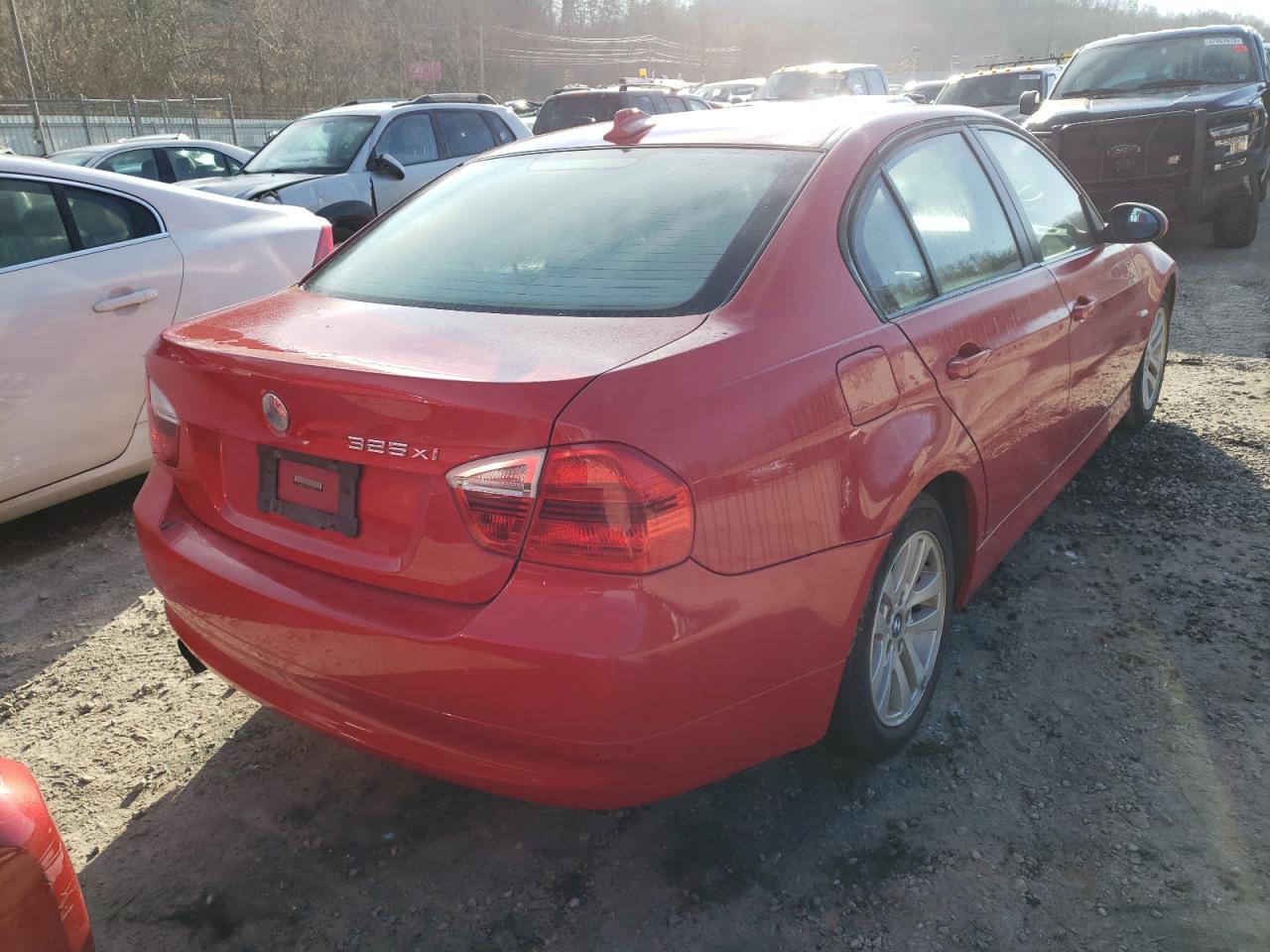 Photo 4 from auction – 2006 BMW 325 XI with VIN WBAVD13596KV03835