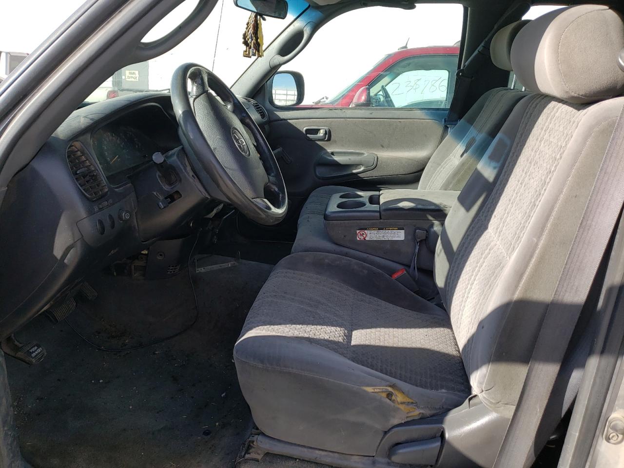 Photo 5 from auction – 2003 TOYOTA TUNDRA ACC with VIN 5TBBT44153S422298