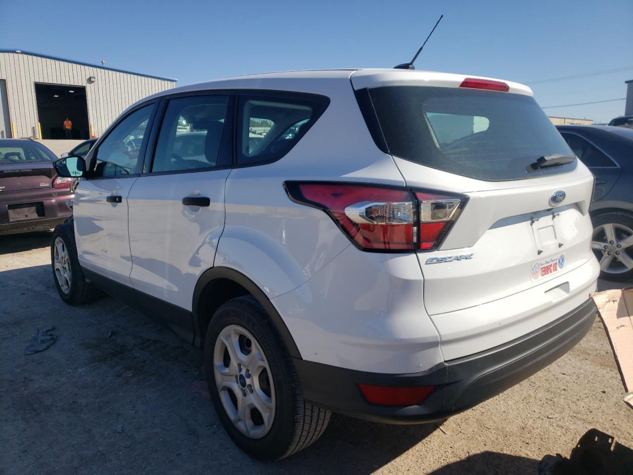 Photo 3 from auction – 2017 FORD ESCAPE S with VIN 1FMCU0F70HUB74401