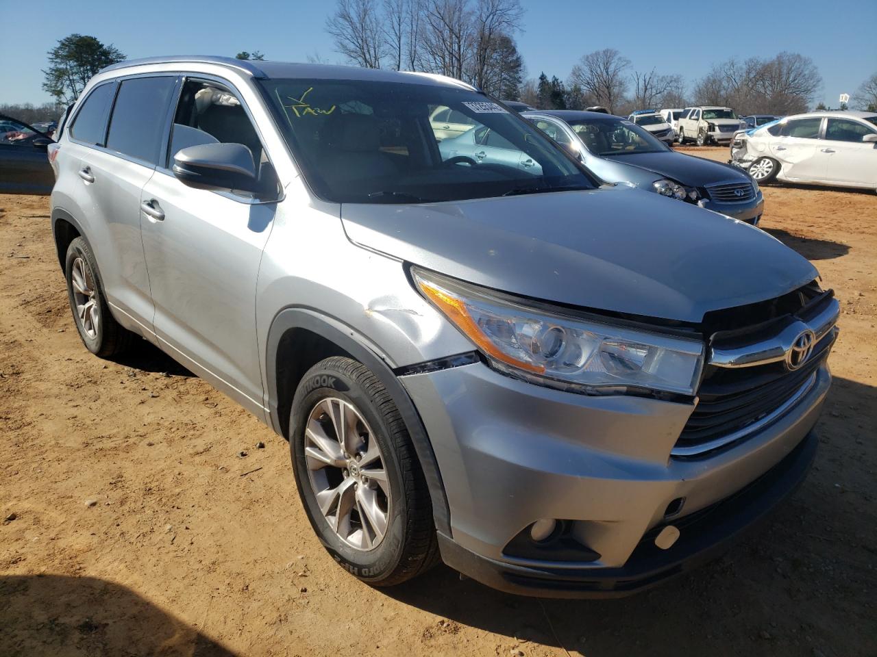 Foto 1 de la subasta – 2015 TOYOTA HIGHLANDER con VIN 5TDKKRFH7FS084392