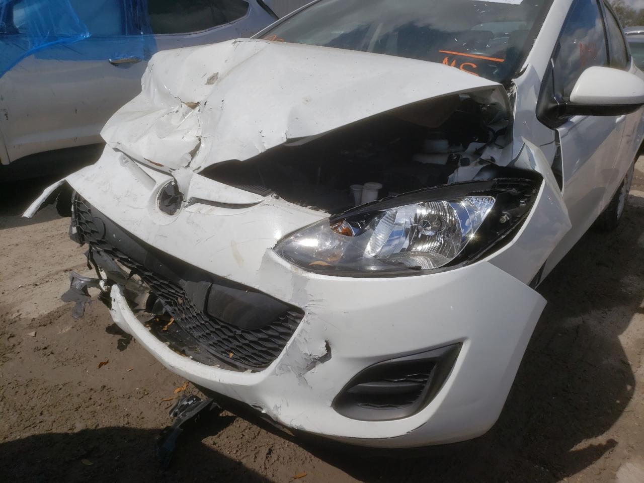Photo 9 from auction – 2014 MAZDA MAZDA2 SPO with VIN JM1DE1KY7E0177888