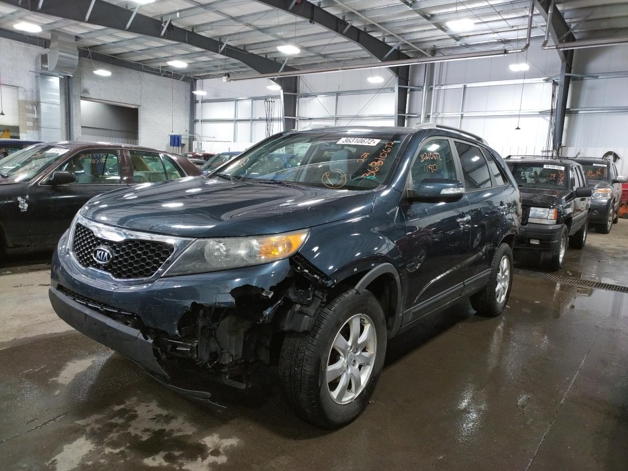 Photo 2 from auction – 2011 KIA SORENTO BA with VIN 5XYKT3A15BG162812