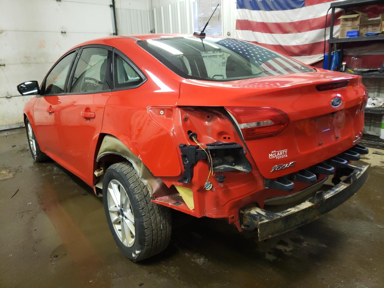 Photo 3 from auction – 2015 FORD FOCUS SE with VIN 1FADP3F21FL276255