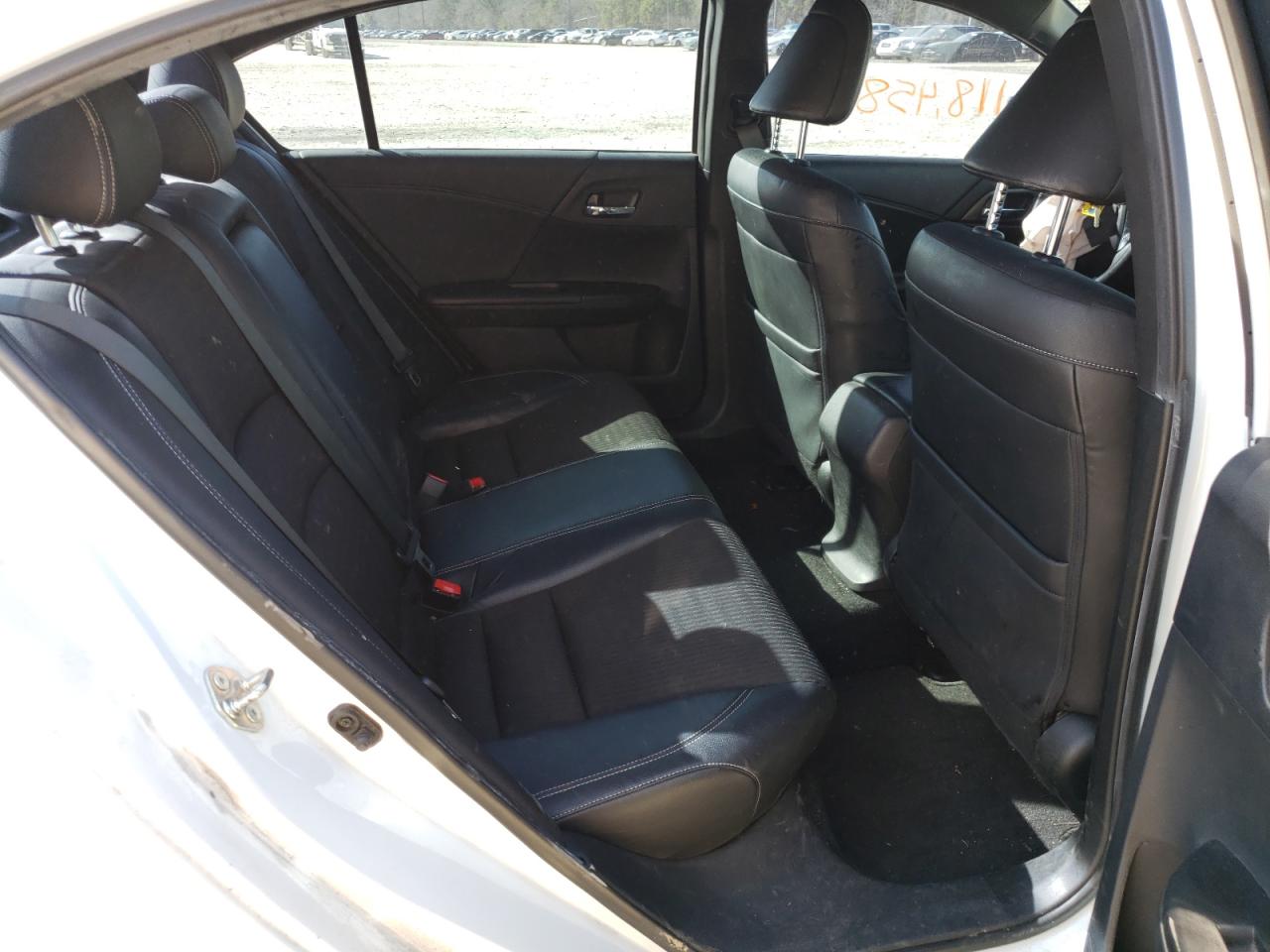 Photo 6 from auction – 2016 HONDA ACCORD SPO with VIN 1HGCR2F53GA015745