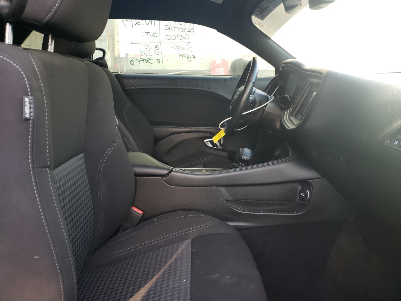 Photo 5 from auction – 2021 DODGE CHALLENGER with VIN 2C3CDZAG1MH508131