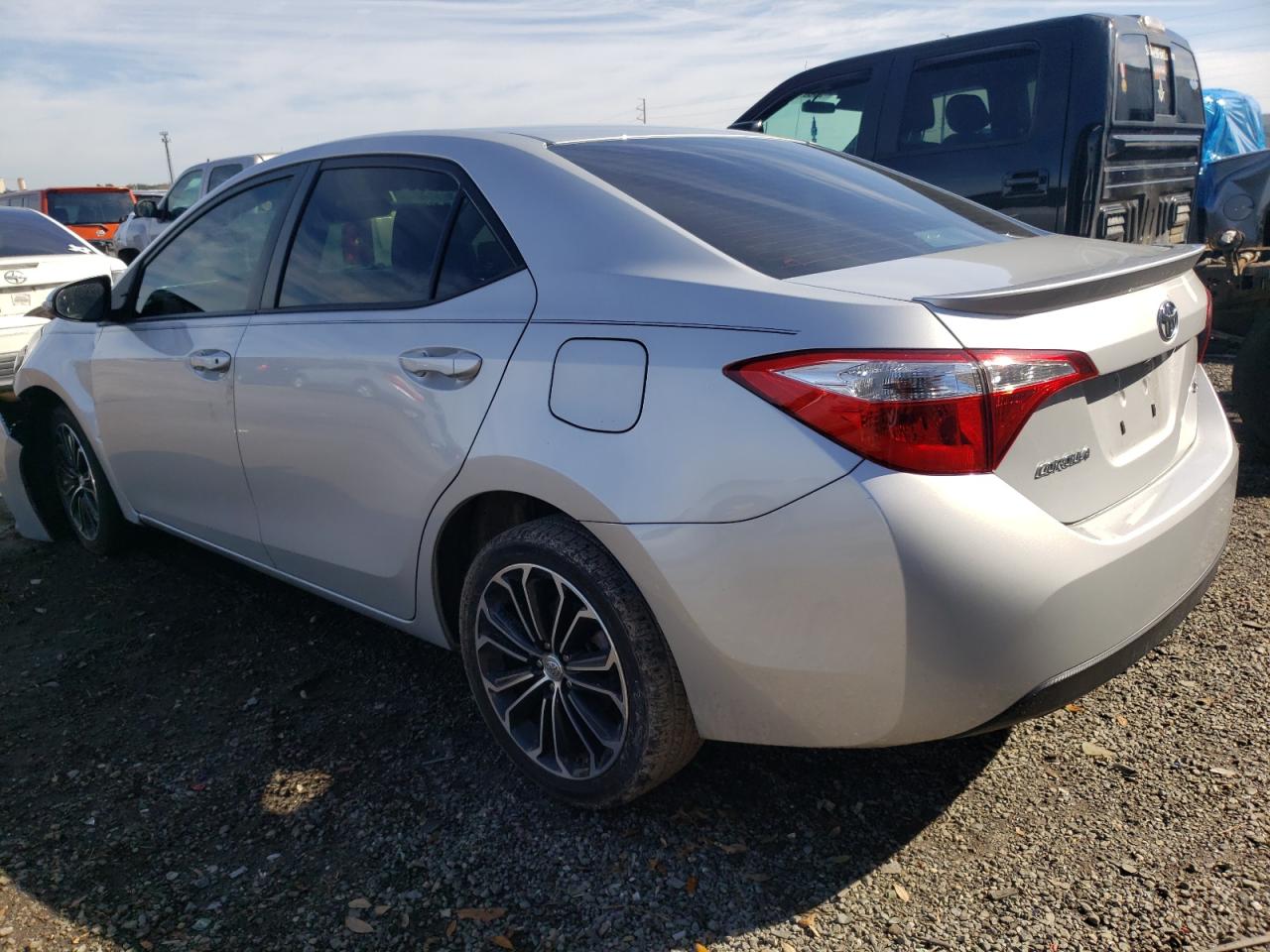 Photo 3 from auction – 2015 TOYOTA COROLLA L with VIN 5YFBURHE8FP248853