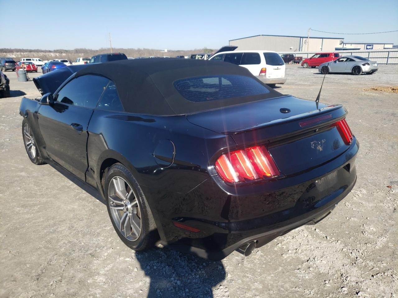 Photo 3 from auction – 2017 FORD MUSTANG with VIN 1FATP8UH6H5220612
