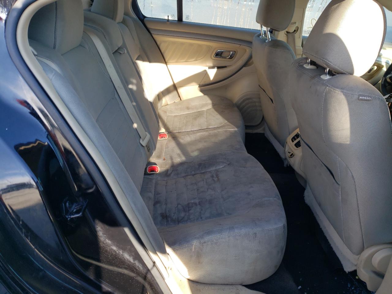 Photo 6 from auction – 2016 FORD TAURUS SE with VIN 1FAHP2D88GG109923