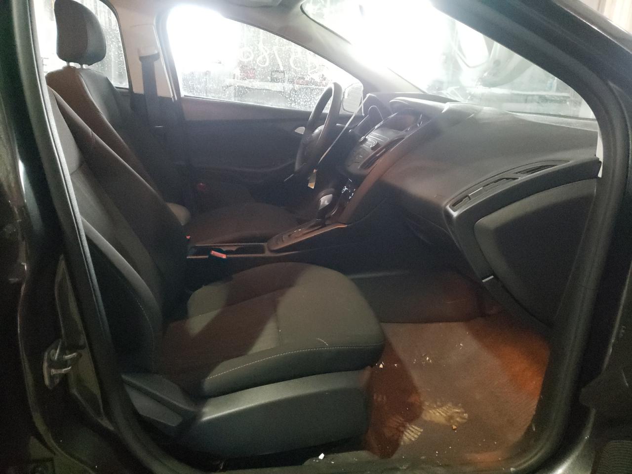 Photo 5 from auction – 2018 FORD FOCUS SE with VIN 1FADP3K20JL280036