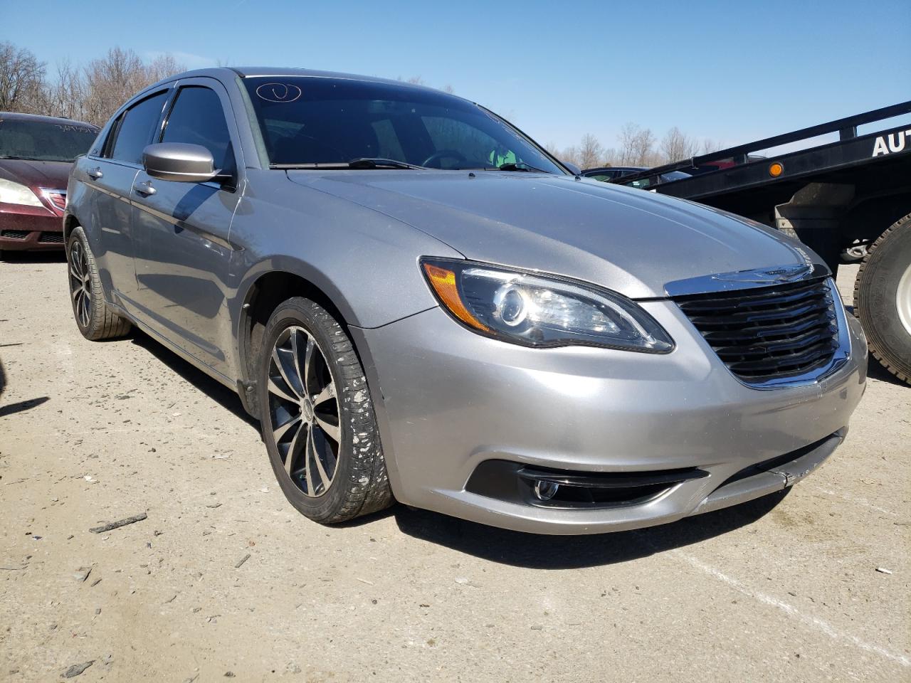 CHRYSLER 200 LIMITE 2013 with VIN 1C3CCBCG8DN728090 - Photo from auction