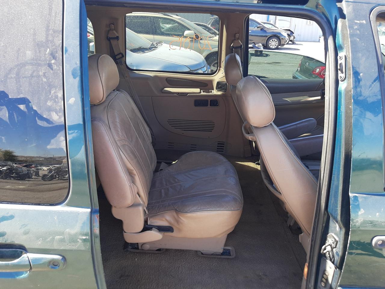 Photo 6 from auction – 1998 FORD WINDSTAR W with VIN 2FMZA514XWBD46725