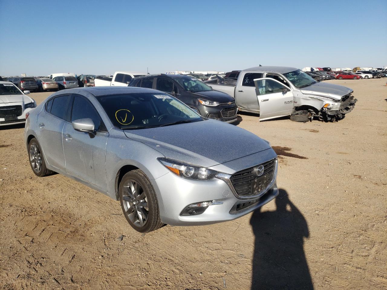 Photo 1 from auction – 2018 MAZDA 3 TOURING with VIN 3MZBN1V3XJM206179