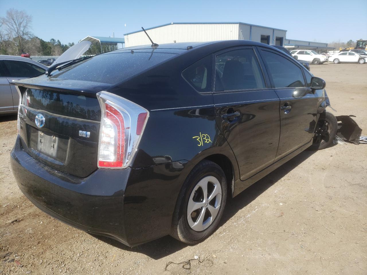 Photo 4 from auction – 2015 TOYOTA PRIUS with VIN JTDKN3DU9F2004389