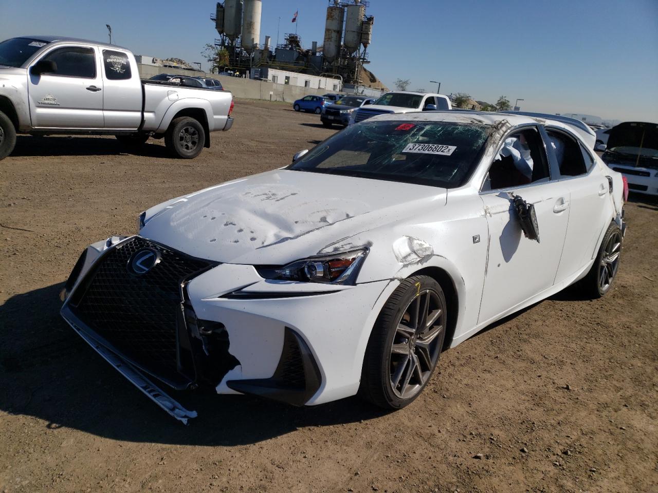 Photo 2 from auction – 2017 LEXUS IS 200T with VIN JTHBA1D2XH5058122