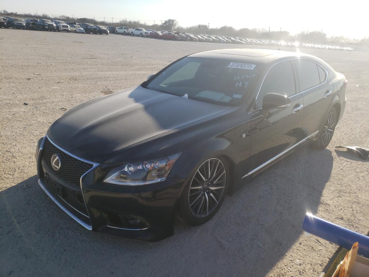 Photo 2 from auction – 2013 LEXUS LS 460 with VIN JTHBL5EF7D5115003