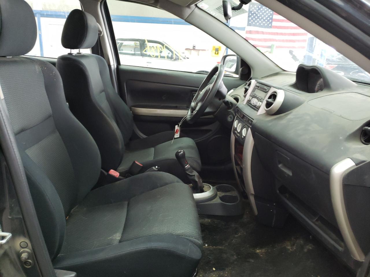 Photo 5 from auction – 2006 TOYOTA SCION XA with VIN JTKKT624565017142