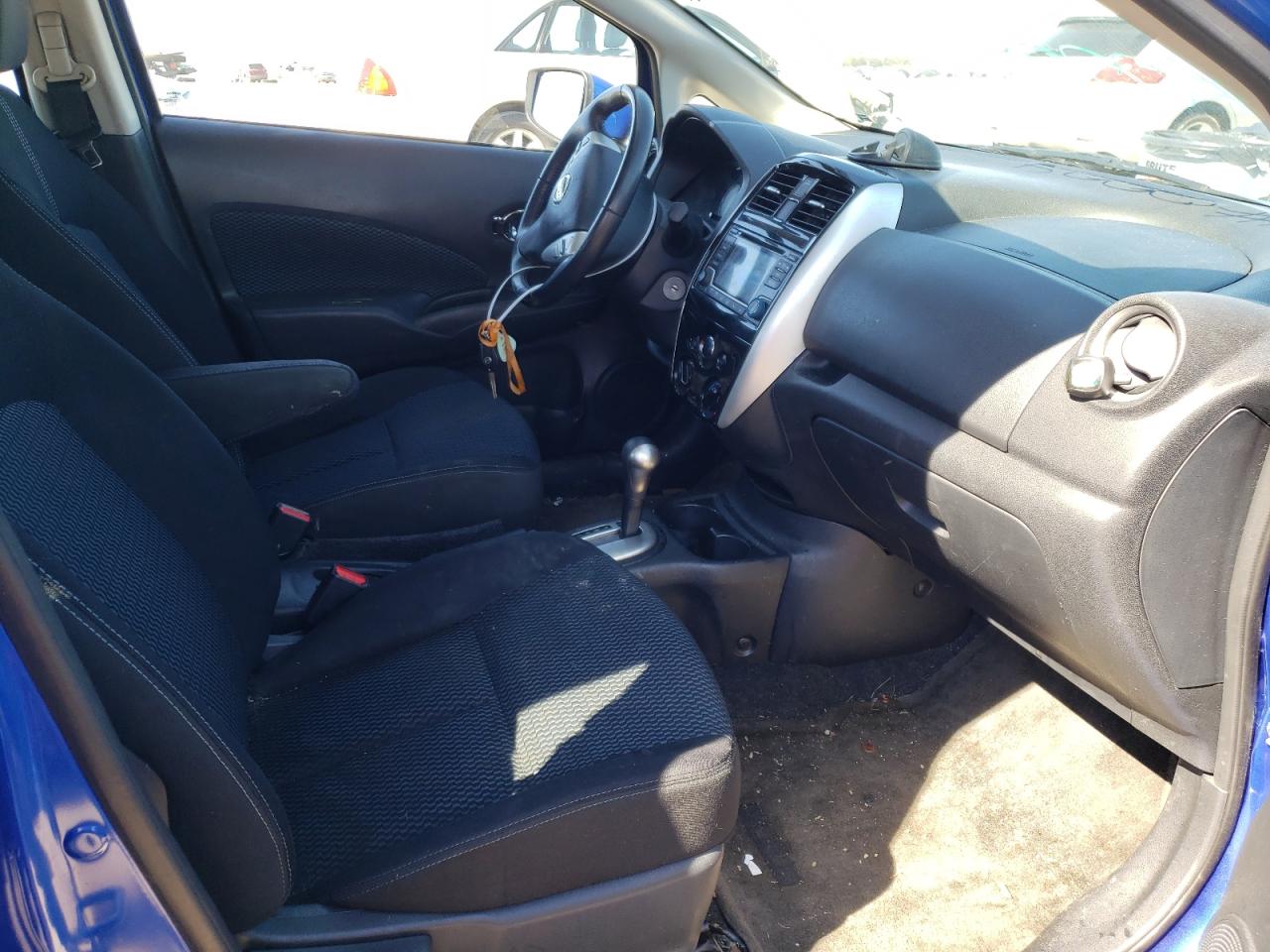 Photo 5 from auction – 2016 NISSAN VERSA NOTE with VIN 3N1CE2CP0GL390004