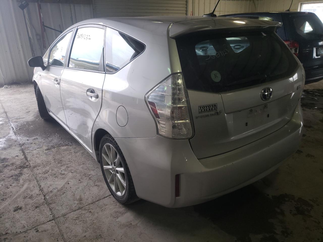 Photo 3 from auction – 2012 TOYOTA PRIUS V with VIN JTDZN3EU9C3055149
