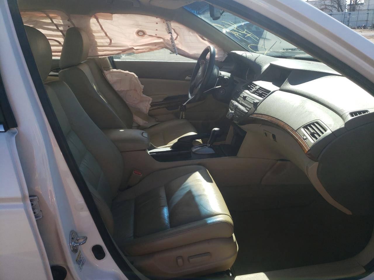 Photo 5 from auction – 2010 HONDA ACCORD EXL with VIN 5KBCP3F84AB001972