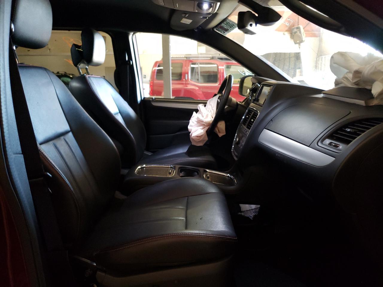 Photo 5 from auction – 2019 DODGE GRAND CARA with VIN 2C4RDGEG5KR663096