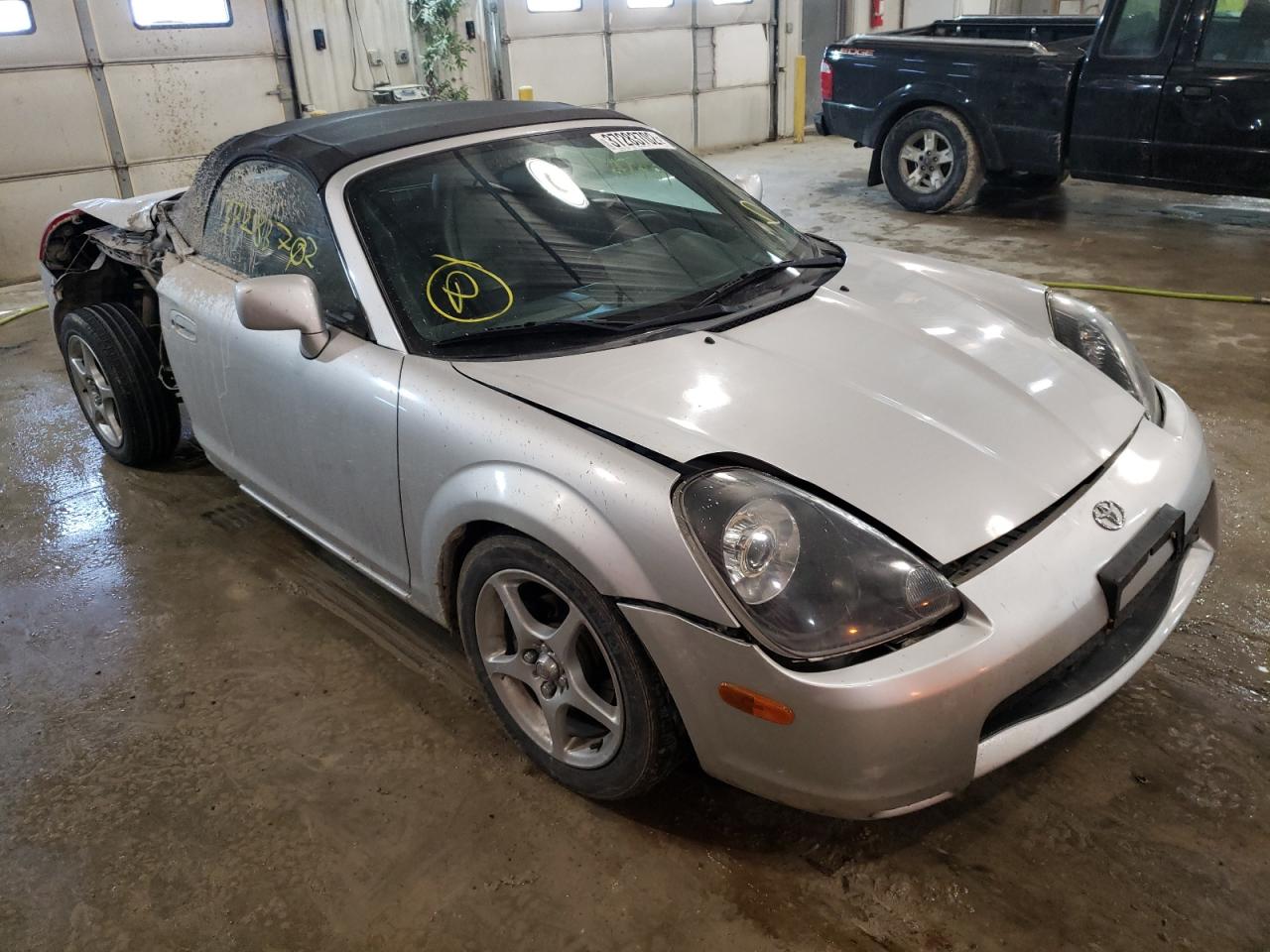 Photo 1 from auction – 2000 TOYOTA MR2 SPYDER with VIN JTDFR3203Y0009429