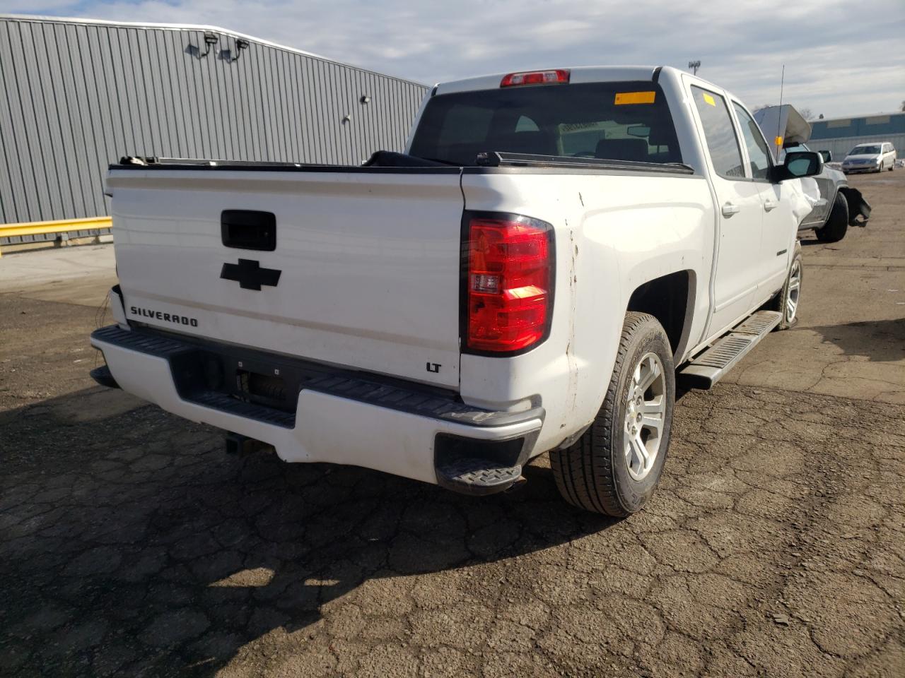 Photo 4 from auction – 2016 CHEVROLET SILVERADO with VIN 3GCUKREC3GG379634