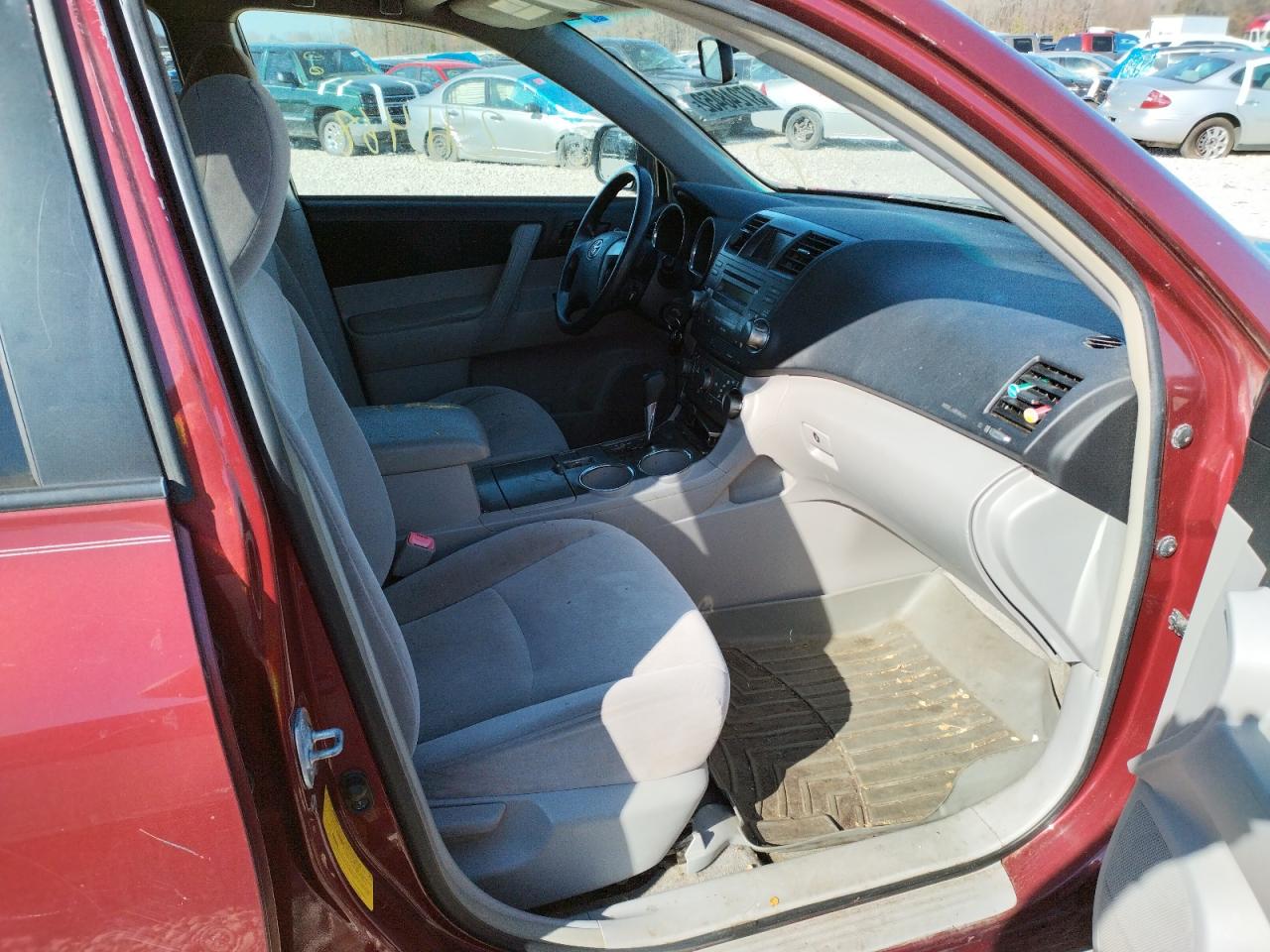 Photo 5 from auction – 2008 TOYOTA HIGHLANDER with VIN JTEDS41A482033346