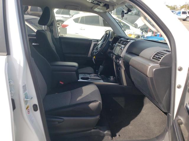 Photo 5 from auction – 2019 TOYOTA 4RUNNER SR with VIN JTEBU5JR2K5617375
