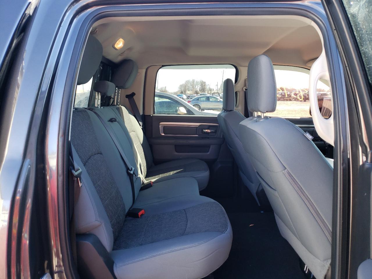 Photo 6 from auction – 2016 RAM 1500 SLT with VIN 3C6RR7LT8GG276158