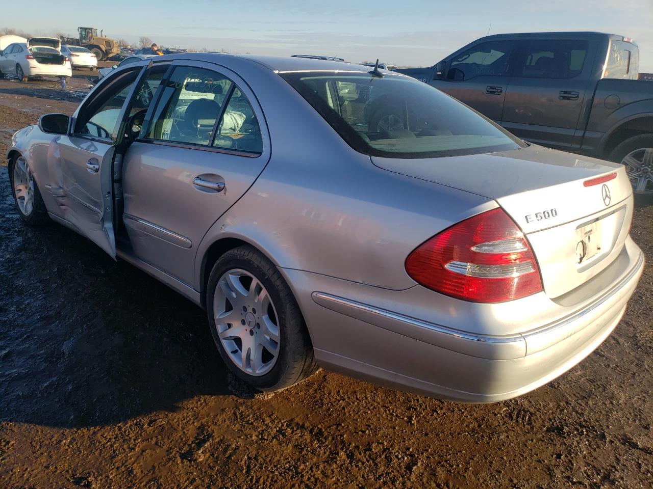 Photo 3 from auction – 2003 MERCEDES-BENZ E 500 with VIN WDBUF70J63A277332