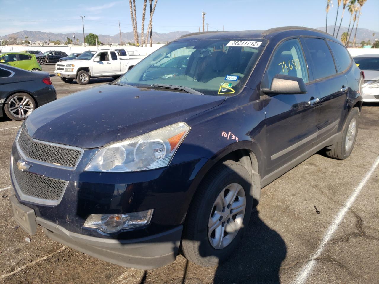 Photo 2 from auction – 2011 CHEVROLET TRAVERSE L with VIN 1GNKRFED3BJ324481