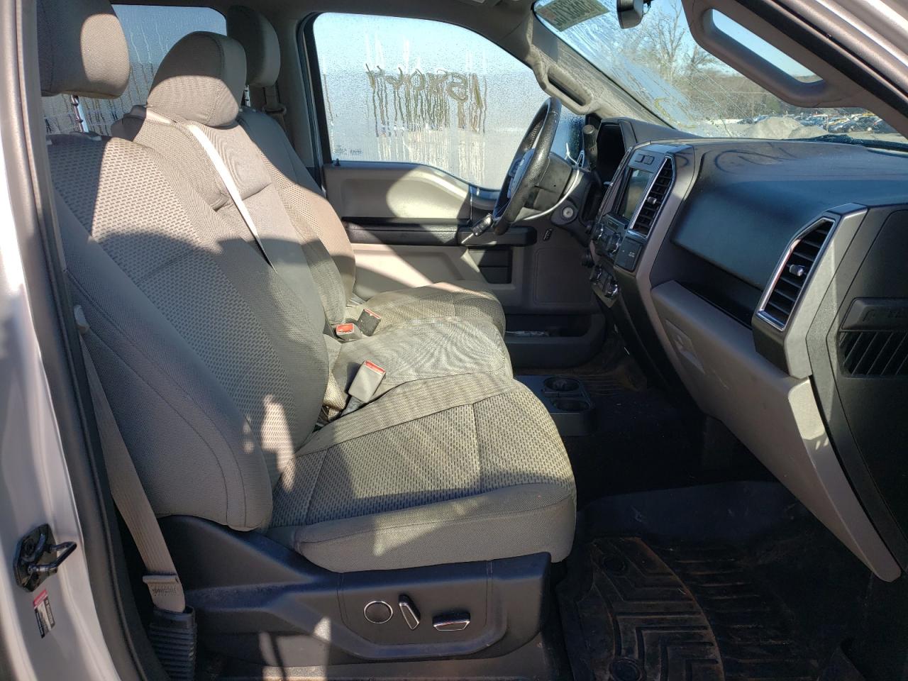 Photo 5 from auction – 2016 FORD F150 SUPER with VIN 1FTEW1CP8GFD48073