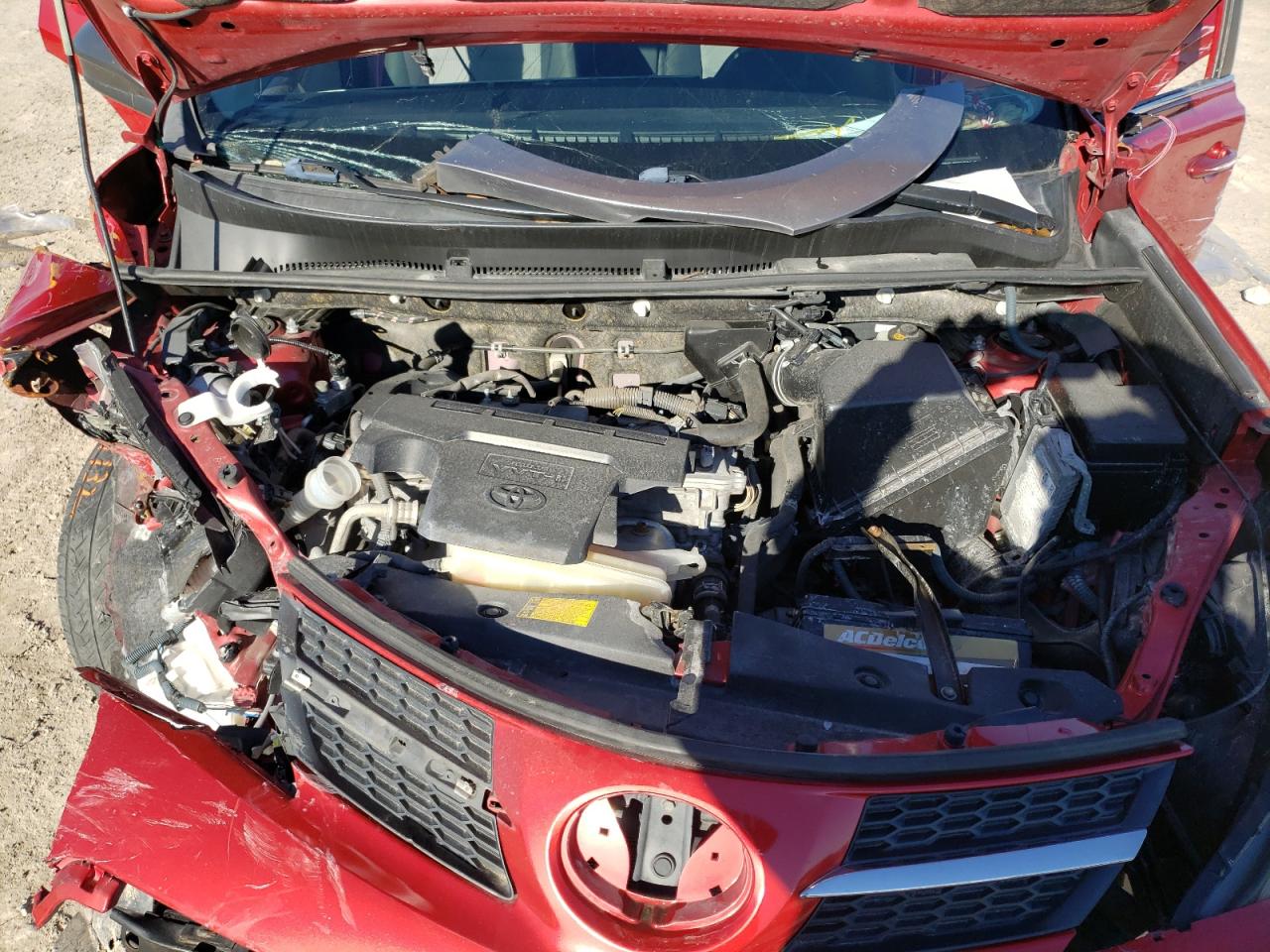 Photo 7 from auction – 2014 TOYOTA RAV4 LE with VIN JTMBFREV5ED093064