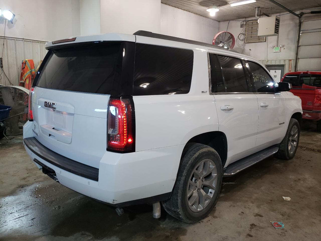 Photo 4 from auction – 2015 GMC YUKON SLT with VIN 1GKS2BKC3FR235961