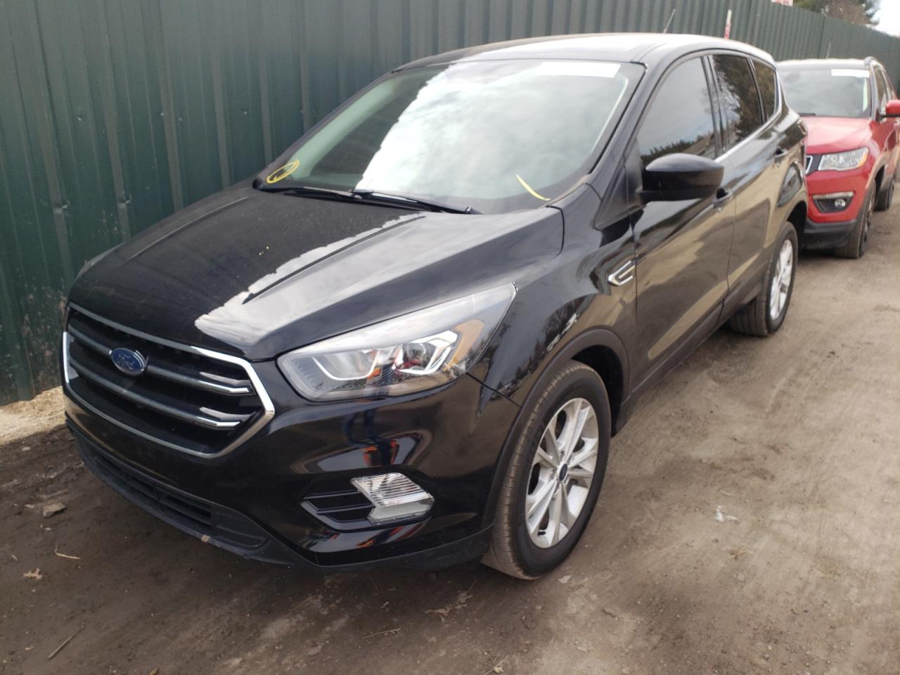Photo 2 from auction – 2017 FORD ESCAPE SE with VIN 1FMCU0GD9HUD57767