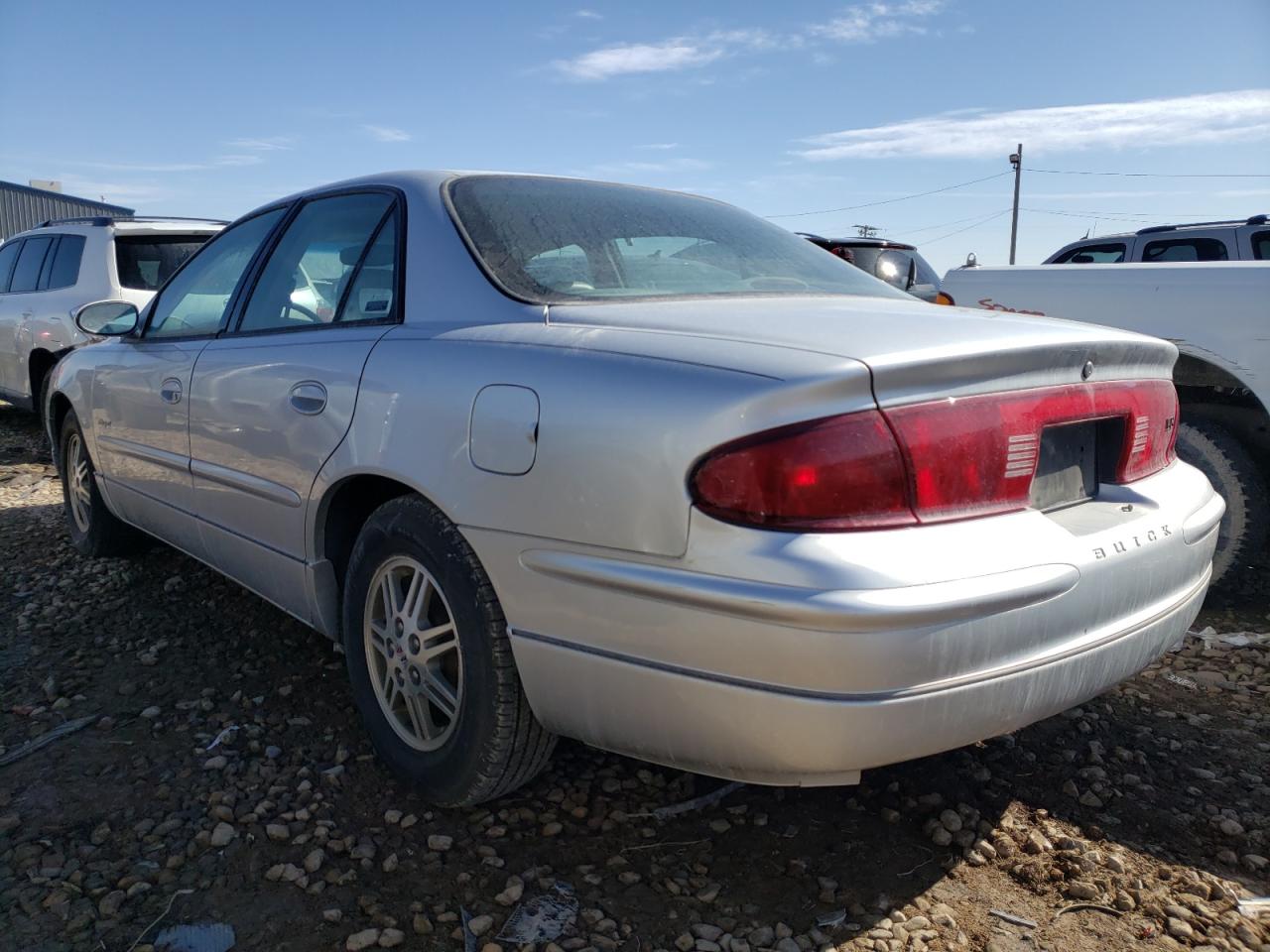 Photo 3 from auction – 2001 BUICK REGAL LS with VIN 2G4WB55K411304459