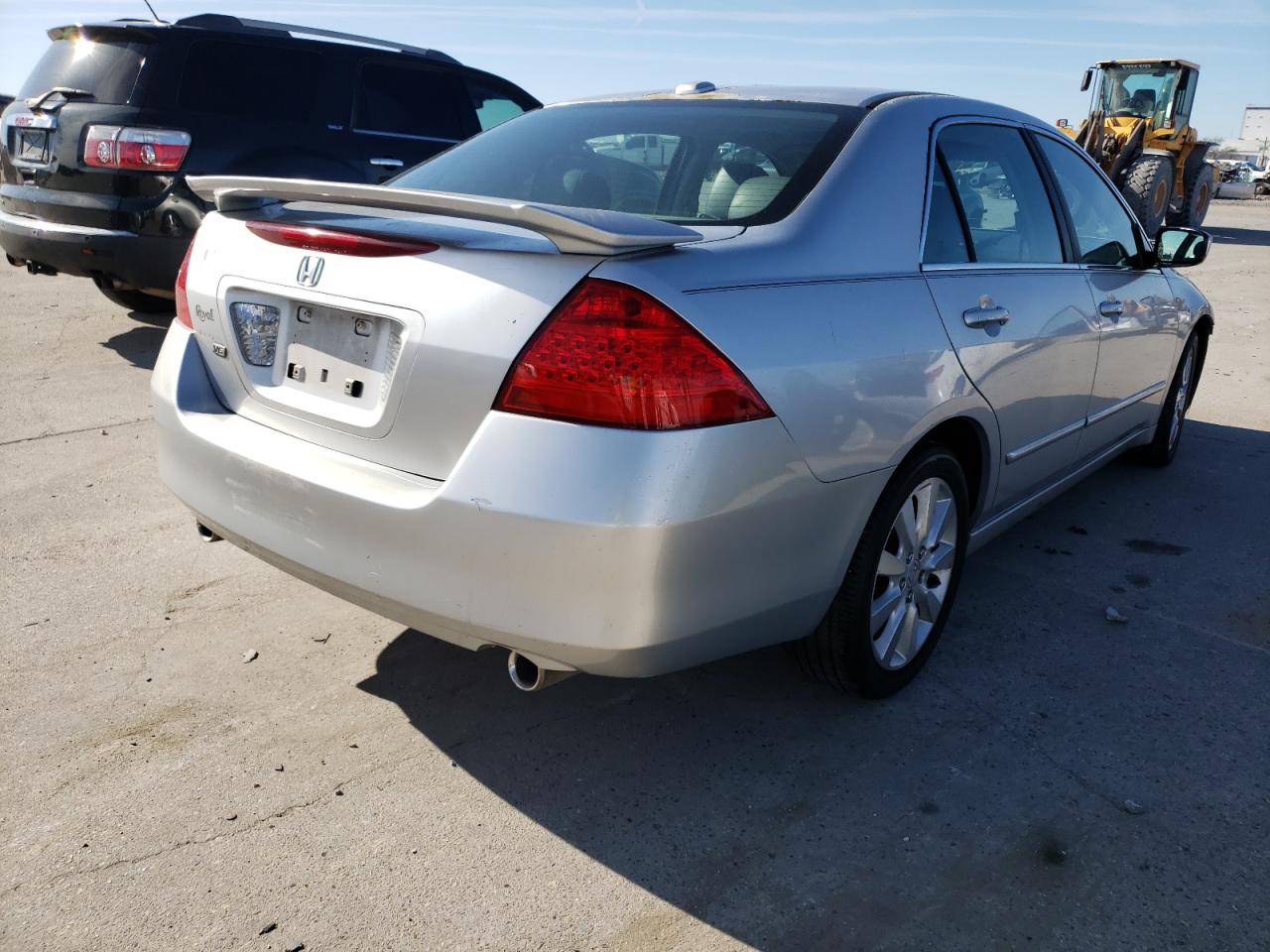 Photo 4 from auction – 2006 HONDA ACCORD with VIN 1HGCM66546A048807
