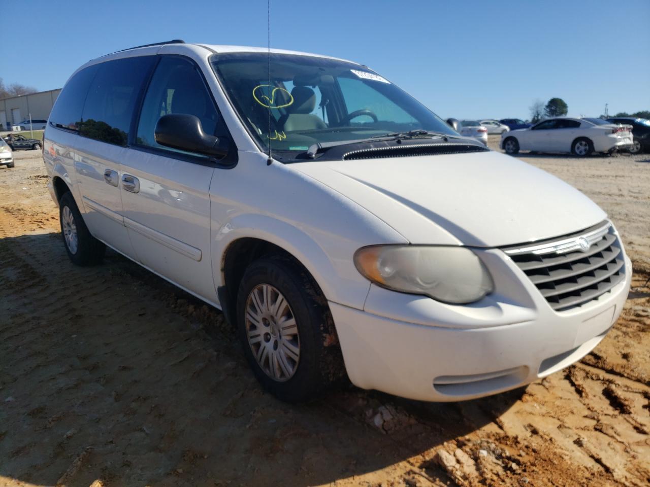 CHRYSLER TOWN & COU 2005 with VIN 2C4GP44R95R114652 - Photo from auction