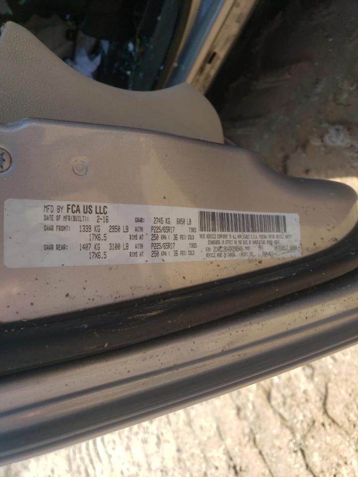 Photo 10 from auction – 2016 CHRYSLER TOWN & COU with VIN 2C4RC1BG4GR296543