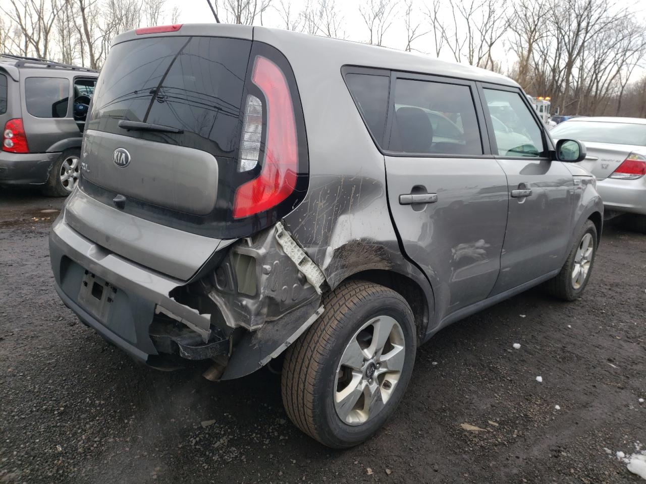 Photo 4 from auction – 2017 KIA SOUL with VIN KNDJN2A28H7469938