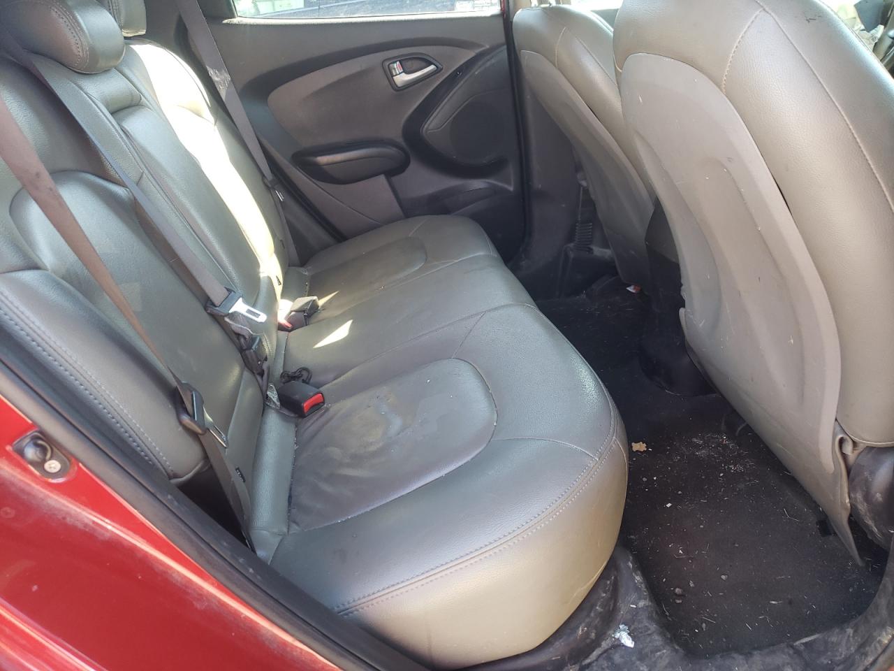 Photo 6 from auction – 2012 HYUNDAI TUCSON GL with VIN KM8JT3AB5CU458784