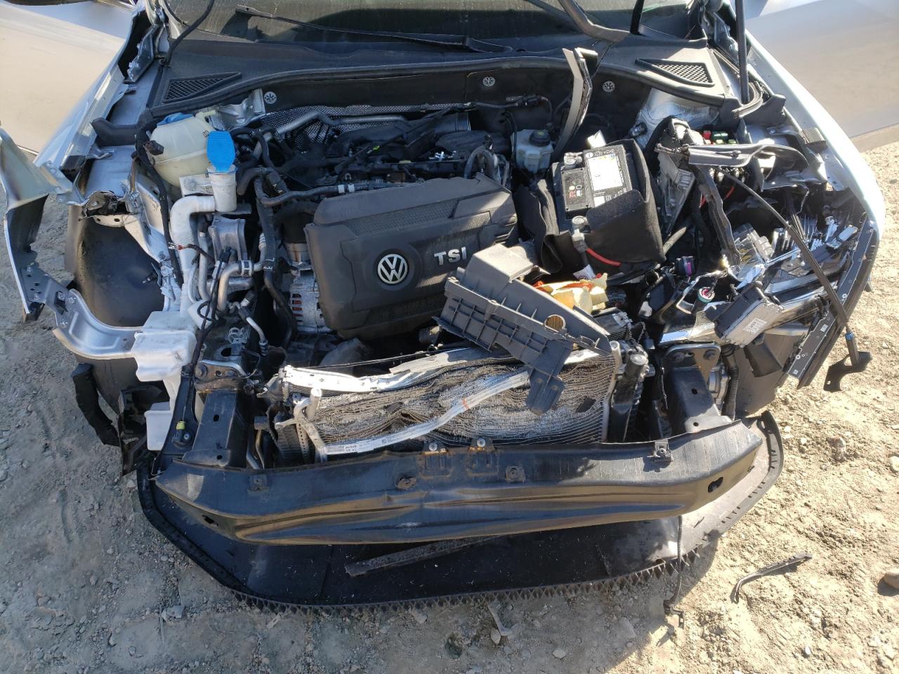 Photo 7 from auction – 2016 VOLKSWAGEN PASSAT with VIN 1VWAT7A3XGC068261