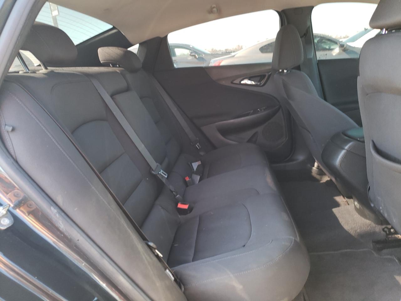 Photo 6 from auction – 2017 CHEVROLET MALIBU LS with VIN 1G1ZB5ST9HF219899